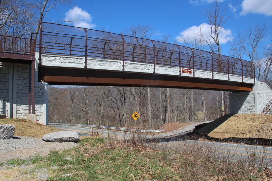 McAfee Knob Trailhead pedestrian bridge opens | WVTF